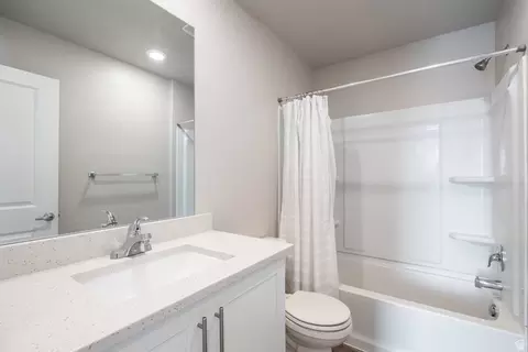 Bath - 1958 S 1030 W, Orem, UT 84058 photo 4 of 5