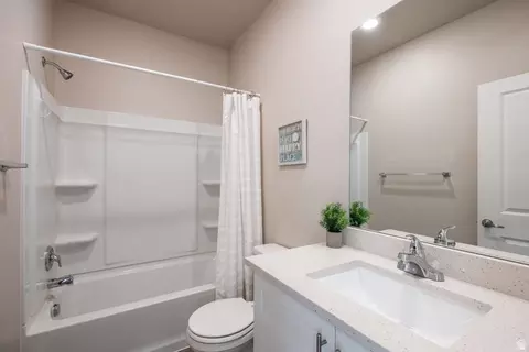 Bath - 1958 S 1030 W, Orem, UT 84058 photo 5 of 5