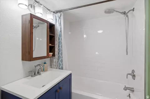 Bath - 940 E 22nd St, Ogden, UT 84401 photo 1 of 1