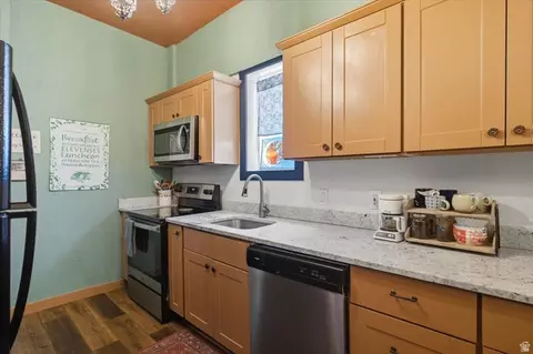 Kitchen - 940 E 22nd St, Ogden, UT 84401 photo 3 of 3