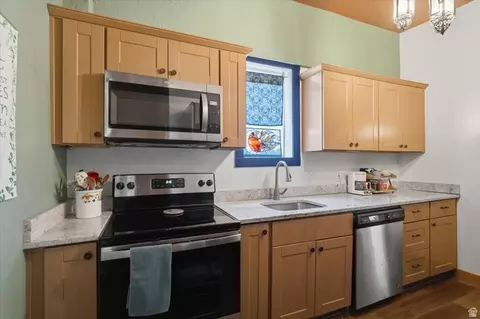 Kitchen - 940 E 22nd St, Ogden, UT 84401 photo 1 of 3