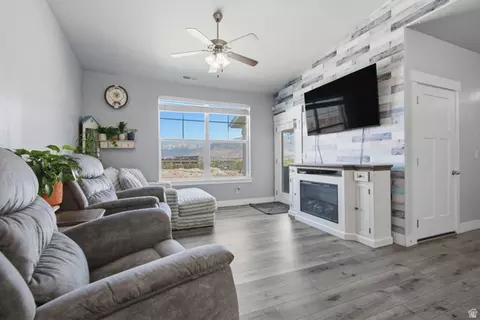 Other - 88 W Silver Dr, Vineyard, UT 84059 photo 3 of 12