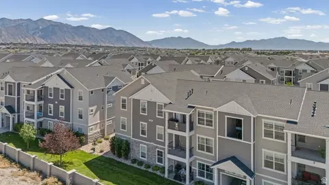 View/Area - 88 W Silver Dr, Vineyard, UT 84059 photo 2 of 9