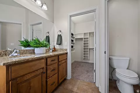 Bath - 927 S Iris Ln W, Mapleton, UT 84664 photo 2 of 2