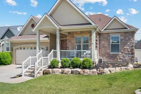 Exterior - 927 S Iris Ln W, Mapleton, UT 84664 photo 9 of 9