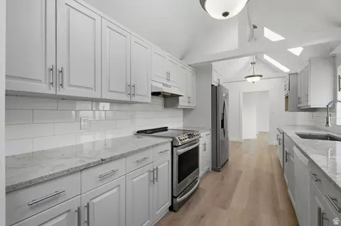 Entry Way - 3077 N Bannock Dr, Provo, UT 84604 photo 10 of 12