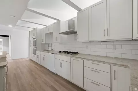 Kitchen - 3077 N Bannock Dr, Provo, UT 84604 photo 4 of 5