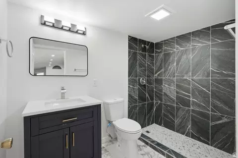 Bath - 3077 N Bannock Dr, Provo, UT 84604 photo 3 of 8