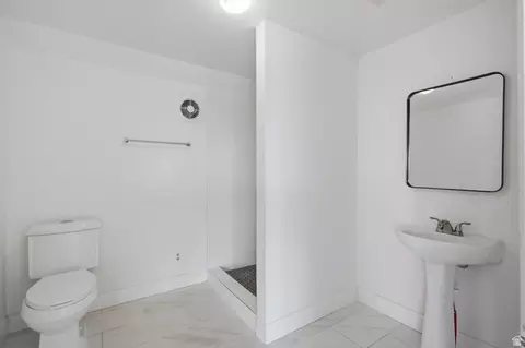 Bath - 3077 N Bannock Dr, Provo, UT 84604 photo 8 of 8