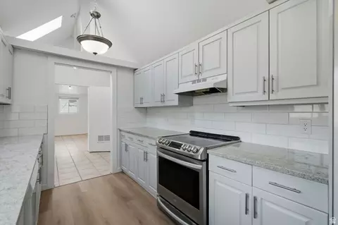 Kitchen - 3077 N Bannock Dr, Provo, UT 84604 photo 5 of 5