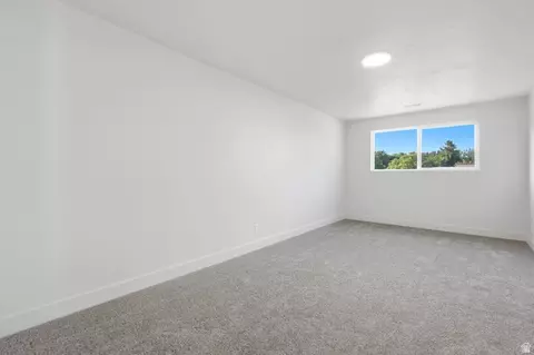 Bedroom - 5406 S York St, Murray, UT 84117 photo 3 of 4