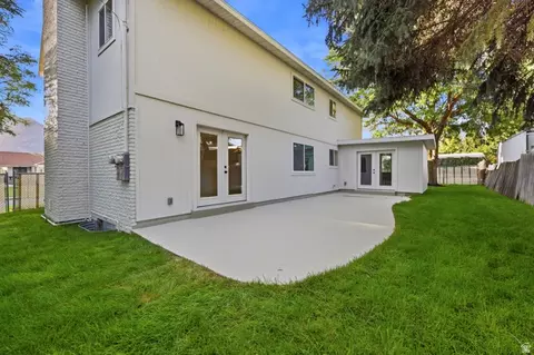 Exterior - 5406 S York St, Murray, UT 84117 photo 5 of 6