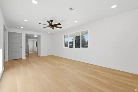 Living - 5406 S York St, Murray, UT 84117 photo 4 of 5