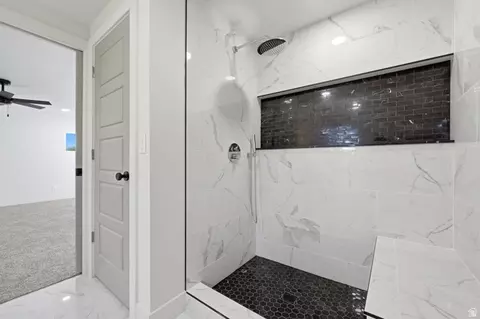 Bath - 5406 S York St, Murray, UT 84117 photo 4 of 5