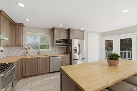 Kitchen - 10754 S 1225 E, Sandy, UT 84094 photo 2 of 2