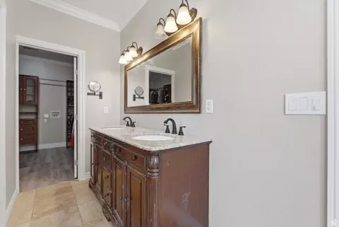 Bath - 10754 S 1225 E, Sandy, UT 84094 photo 2 of 4