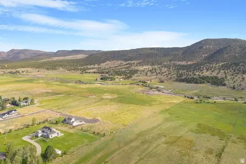 638 E 110 Cir N, Pine Valley, UT 84781 photo 2