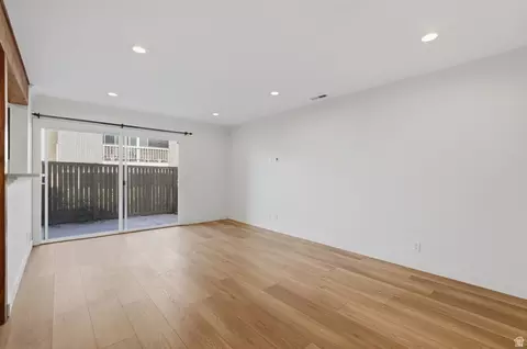 Living - 327 Peach Ln, Bountiful, UT 84010 photo 2 of 5