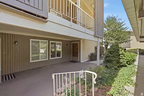 Exterior - 327 Peach Ln, Bountiful, UT 84010 photo 3 of 6