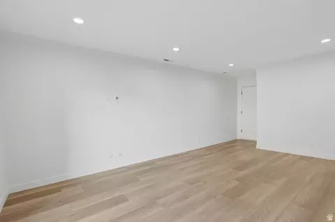 Living - 327 Peach Ln, Bountiful, UT 84010 photo 1 of 5