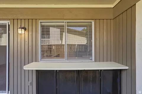 Exterior - 327 Peach Ln, Bountiful, UT 84010 photo 5 of 6