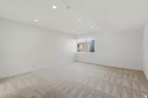 Bedroom - 327 Peach Ln, Bountiful, UT 84010 photo 4 of 5