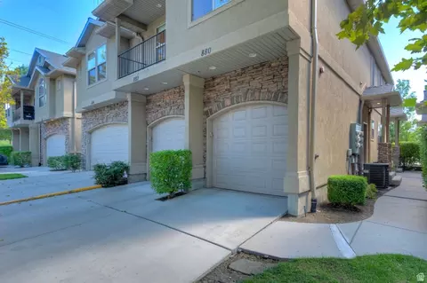 880 E Red Sage Ln, Millcreek, UT 84107