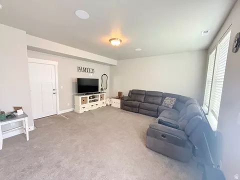 Living - 885 S 2560 E, Spanish Fork, UT 84660 photo 3 of 4