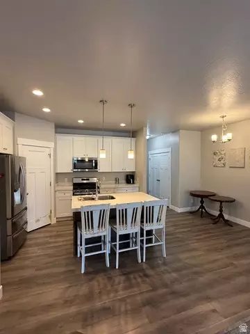 Kitchen - 885 S 2560 E, Spanish Fork, UT 84660 photo 2 of 2