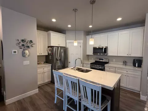 Kitchen - 885 S 2560 E, Spanish Fork, UT 84660 photo 1 of 2