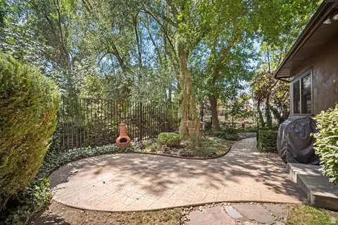 Exterior - 4736 S Millrace Ln E, Murray, UT 84107 photo 4 of 9