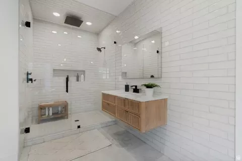 Bath - 3231 E Marie Ave, Millcreek, UT 84109 photo 4 of 6