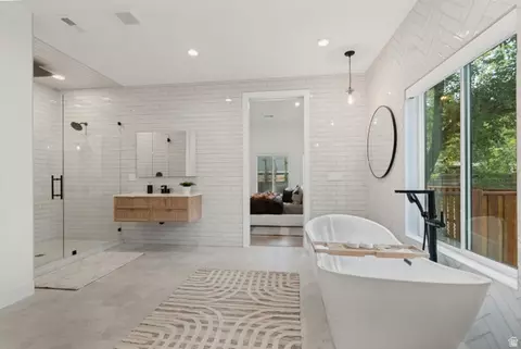 Bath - 3231 E Marie Ave, Millcreek, UT 84109 photo 3 of 6