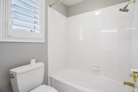 Bath - 6231 S Vinecrest Dr S, Murray, UT 84121 photo 5 of 5