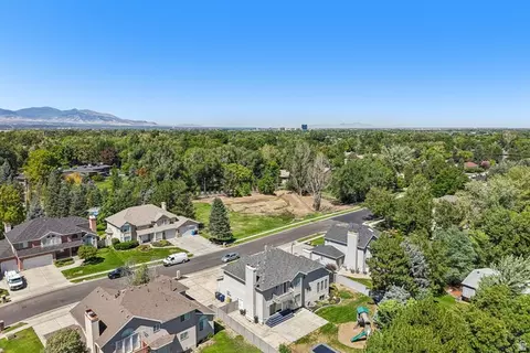 View/Area - 6231 S Vinecrest Dr S, Murray, UT 84121 photo 2 of 4