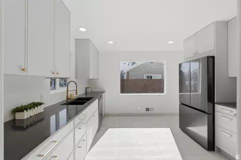 466 E Burton Ave, Salt Lake City, UT 84115