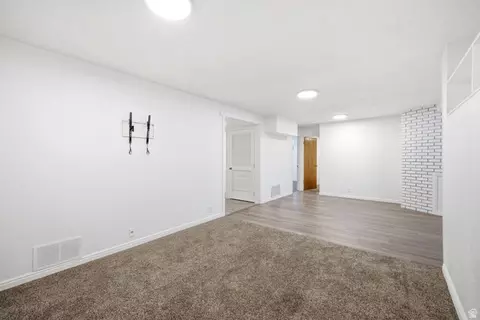 Living - 6272 S 400 E, Murray, UT 84107 photo 6 of 7