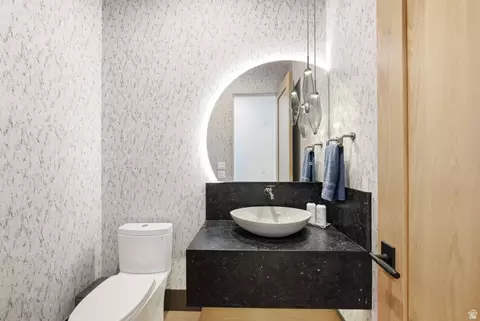 Bath - 1230 E Longview Dr #23, Hideout, UT 84036 photo 5 of 10
