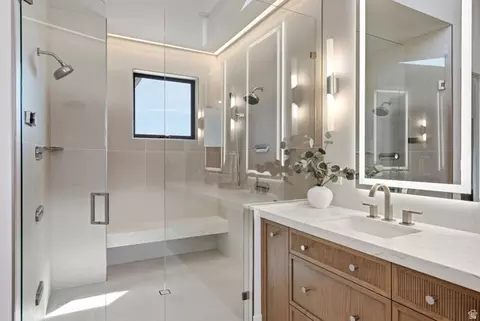 Bath - 1230 E Longview Dr #23, Hideout, UT 84036 photo 3 of 10
