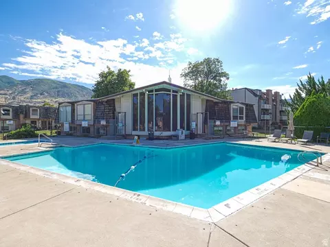 Exterior - 88 W 50 S #C-1, Centerville, UT 84014 photo 4 of 5