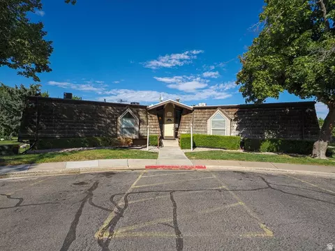 Exterior - 88 W 50 S #C-1, Centerville, UT 84014 photo 3 of 5