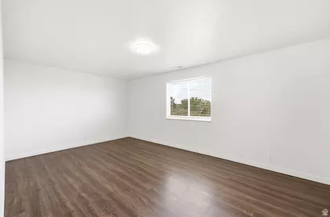 Bedroom - 2902 S 650 E, Bountiful, UT 84010 photo 6 of 8