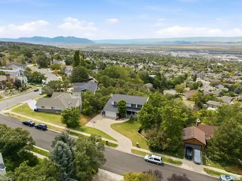 View/Area - 2902 S 650 E, Bountiful, UT 84010 photo 1 of 4