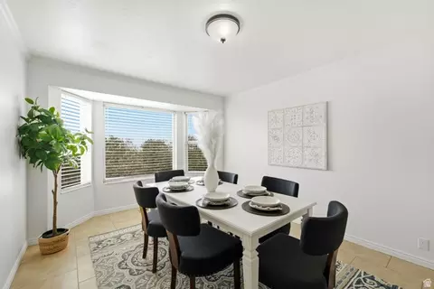 Dining - 2902 S 650 E, Bountiful, UT 84010 photo 1 of 3