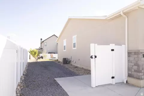 Exterior - 1488 E Kelsey Dr, Eagle Mountain, UT 84005 photo 10 of 12