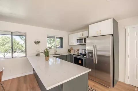 Kitchen - 1873 S 775 E, Bountiful, UT 84010 photo 1 of 3