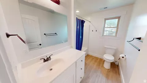 Bath - 273 S 2580 E, Spanish Fork, UT 84660 photo 5 of 7
