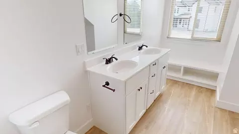 Bath - 273 S 2580 E, Spanish Fork, UT 84660 photo 2 of 7