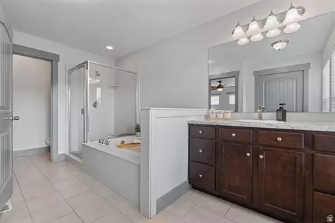 Bath - 7822 N Copperbend Rd, Eagle Mountain, UT 84005 photo 2 of 3