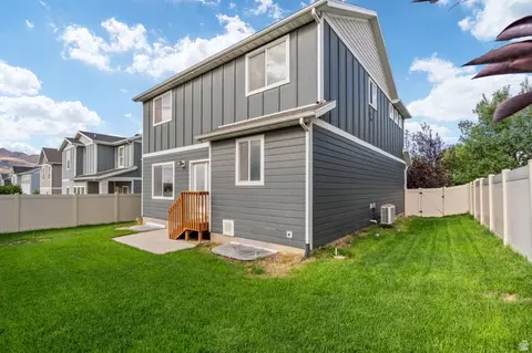 Exterior - 7822 N Copperbend Rd, Eagle Mountain, UT 84005 photo 1 of 1
